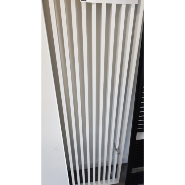 Vasco Arche radiator midden aansluiting